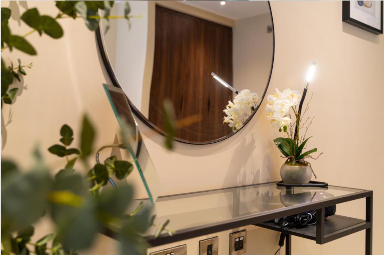 Entire 2 Bed - Free Parking - No. 35 - The Cosy Collection Ltd Apartment York Exterior photo